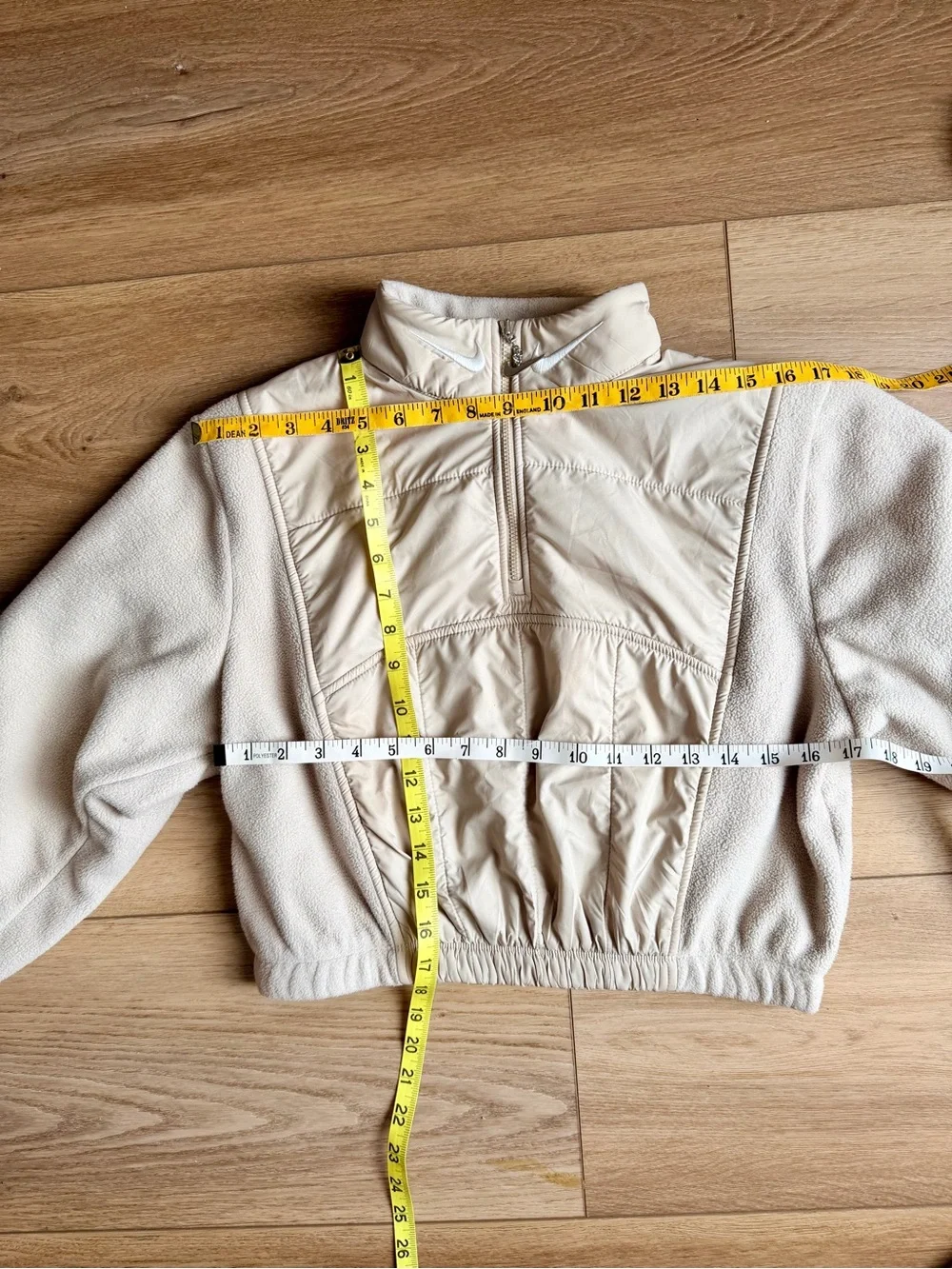 Nike sportswear swoosh